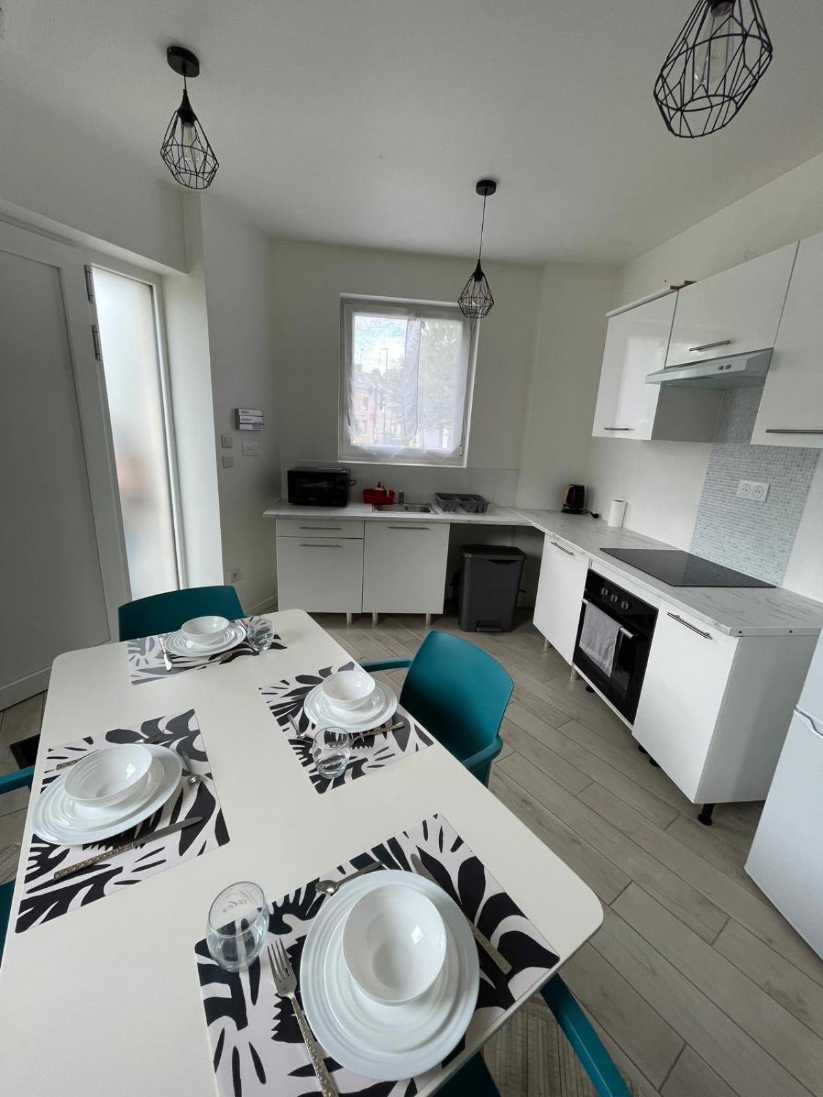 New Garden Unic 6 Personnes Holiday home Amiens